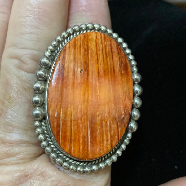 Large single stone Orange Spiny Oyster For Cheap