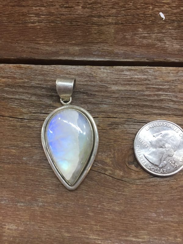 Moon stone pendant Sale