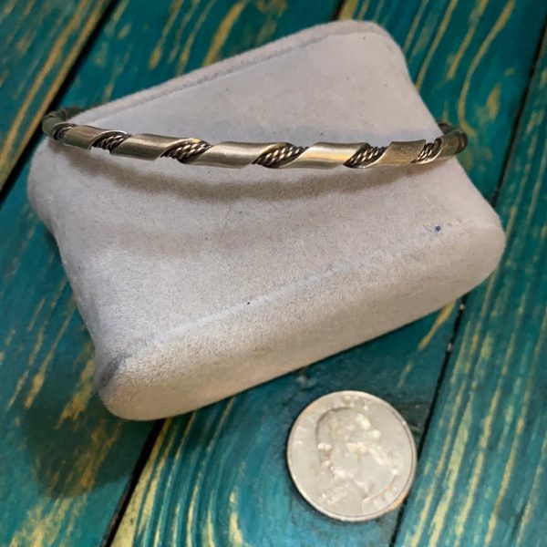 The sterling silver twisted bangle Hot on Sale