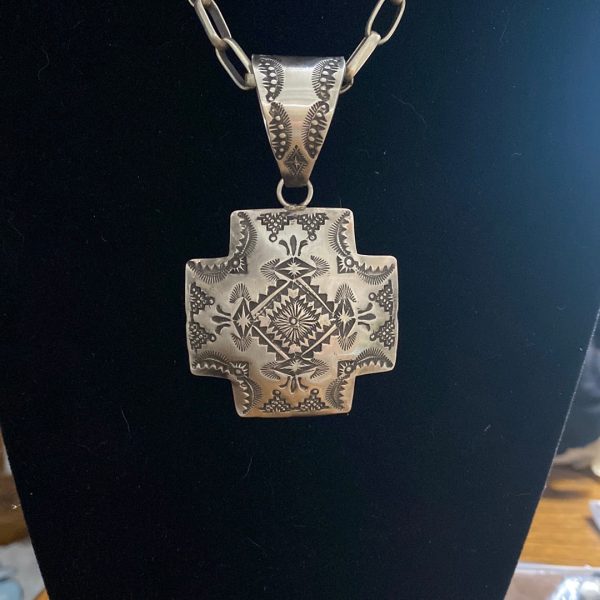 Tooled Cross VP pendant Discount