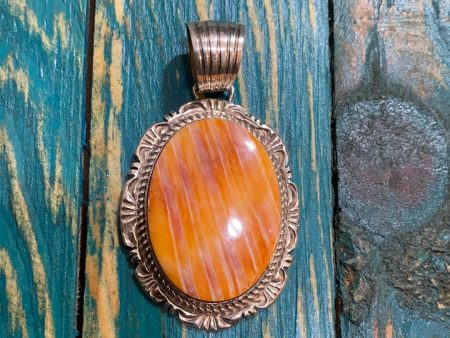 “The Spiny Oyster ripples” pendant Online Hot Sale