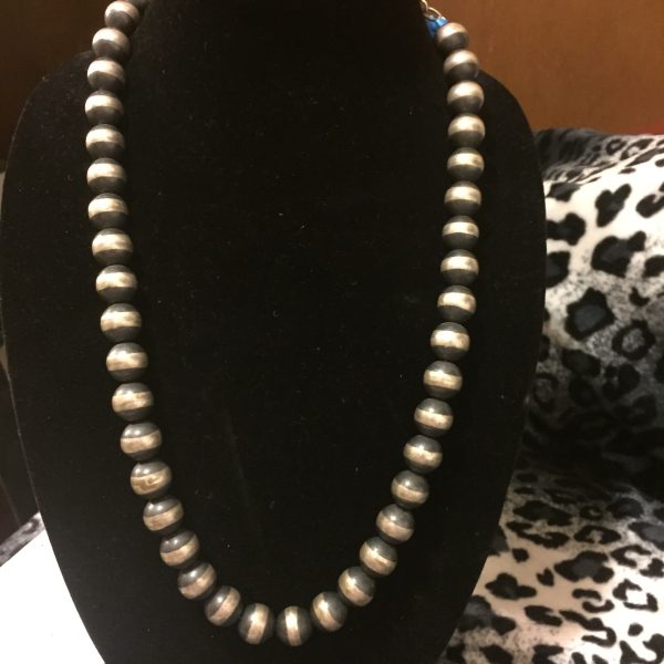 Navajo pearls necklace 24 inches 12 mm beads Discount