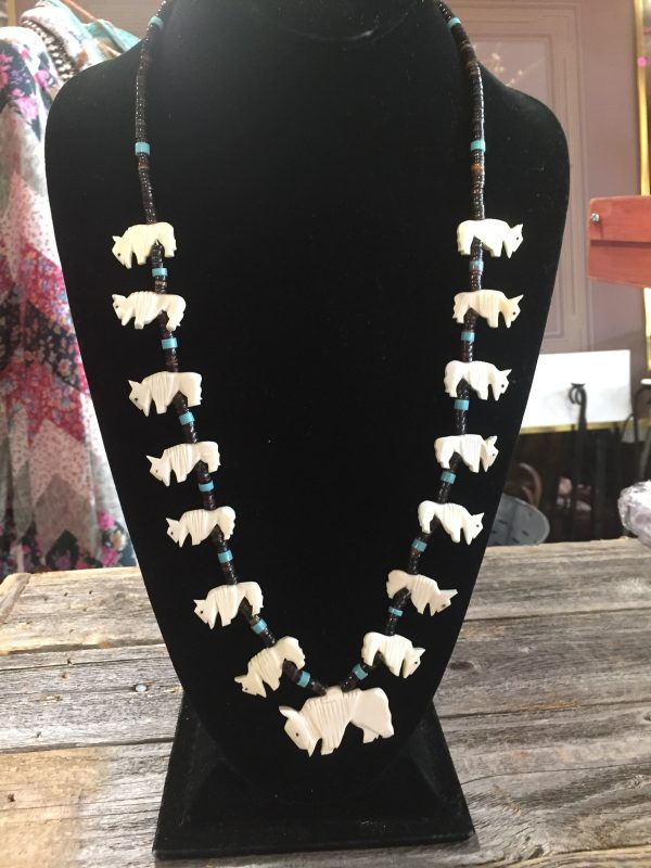 Buffalo shapes necklace Supply